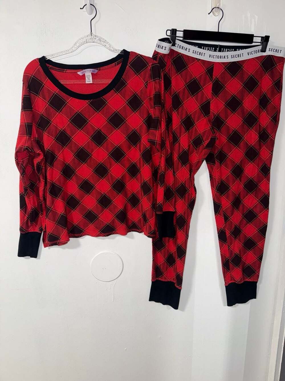 Victoria's Secret XL Fireside Red/Black Plaid 2 pc Thermal Pajama Lounge Set